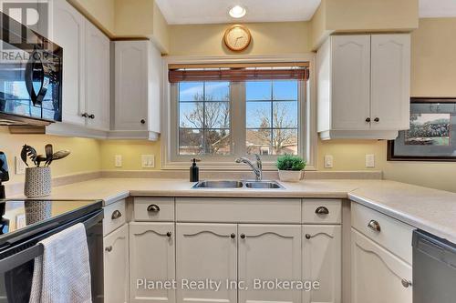 56 Honeysuckle Drive, Guelph (Village By The Arboretum), ON - Indoor Photo Showing Kitchen With Double Sink