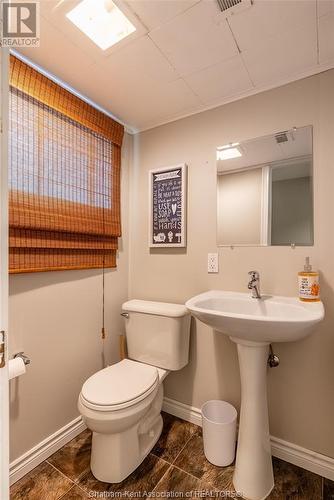 97 Partridge Crescent, Chatham, ON - Indoor Photo Showing Bathroom