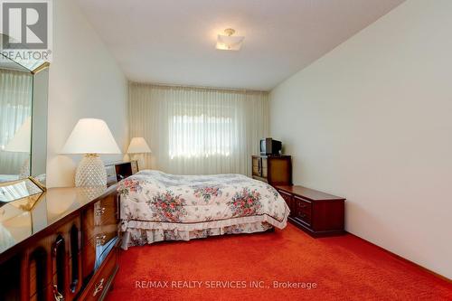 42 Mallard Crescent, Brampton, ON - Indoor Photo Showing Bedroom