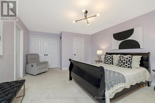 1395 Costigan Road, Milton, ON - Indoor Photo Showing Bedroom