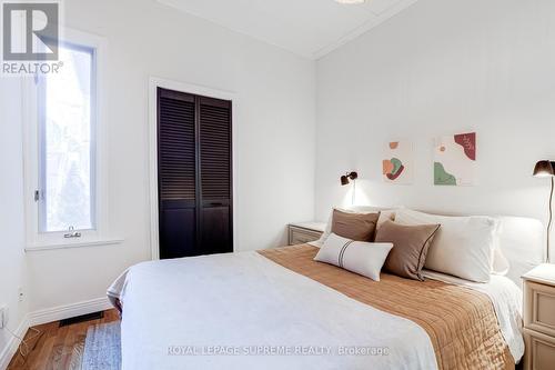 Main - 449 Annette Street, Toronto, ON - Indoor Photo Showing Bedroom