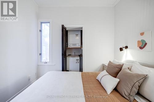 Main - 449 Annette Street, Toronto, ON - Indoor Photo Showing Bedroom