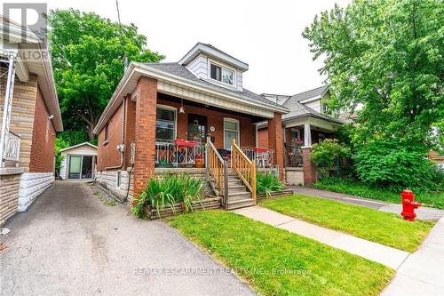 537 Ferguson Avenue N, Hamilton, ON - Outdoor With Facade