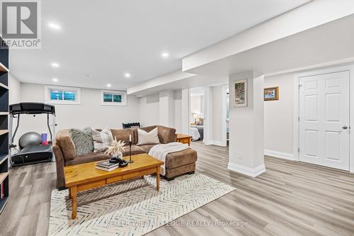 2182 Clarendon Park Drive, Burlington, ON - Indoor Photo Showing Basement