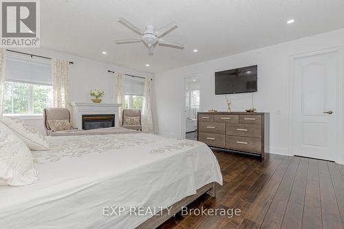 4 Champion Court, Brampton, ON - Indoor Photo Showing Bedroom