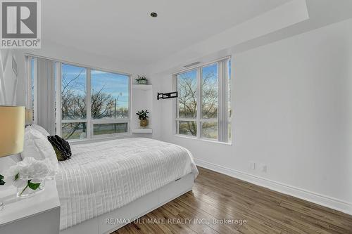 201 - 1910 Lake Shore Boulevard W, Toronto, ON - Indoor Photo Showing Bedroom