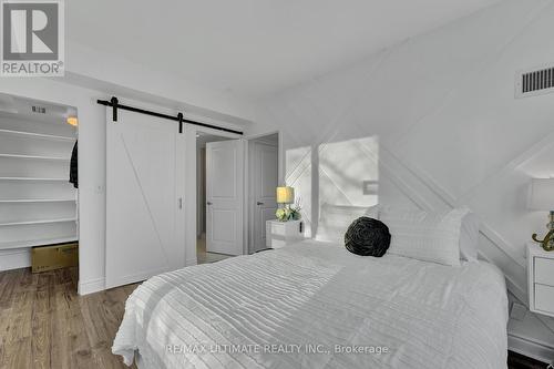 201 - 1910 Lake Shore Boulevard W, Toronto, ON - Indoor Photo Showing Bedroom