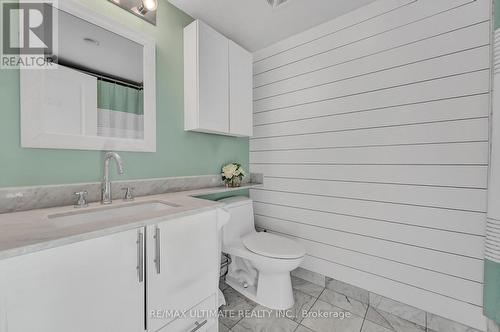 201 - 1910 Lake Shore Boulevard W, Toronto, ON - Indoor Photo Showing Bathroom