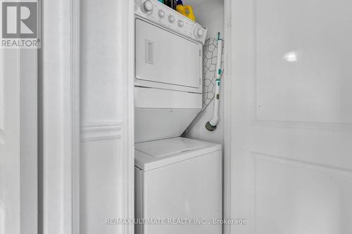 201 - 1910 Lake Shore Boulevard W, Toronto, ON - Indoor Photo Showing Laundry Room