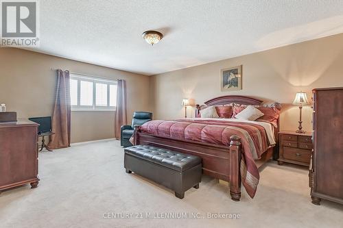 6 Collingwood Avenue, Brampton, ON - Indoor Photo Showing Bedroom