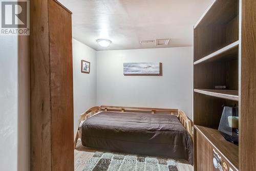 6 Collingwood Avenue, Brampton, ON - Indoor Photo Showing Bedroom