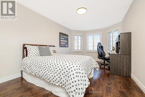 1594 Stillriver Crescent, Mississauga, ON - Indoor Photo Showing Bedroom