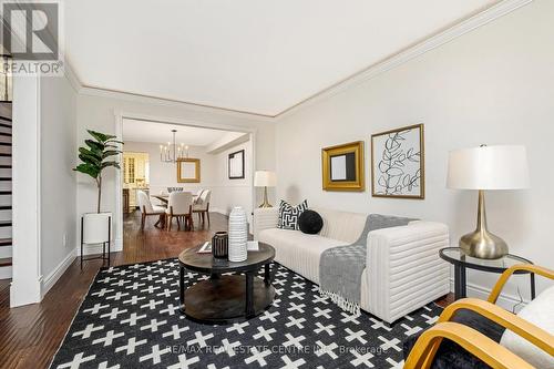 1594 Stillriver Crescent, Mississauga, ON - Indoor Photo Showing Living Room