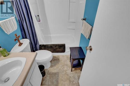 78B Nollet Avenue, Regina, SK - Indoor Photo Showing Bathroom