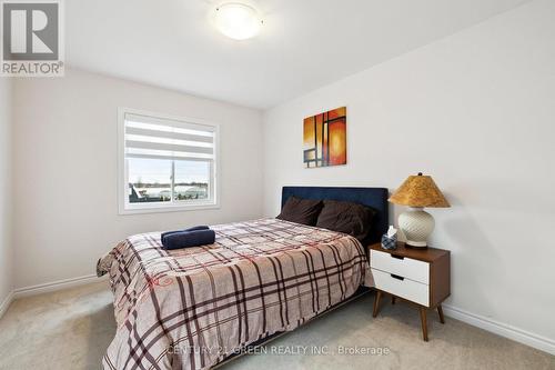 7884 Seabiscuite Drive, Niagara Falls, ON - Indoor Photo Showing Bedroom