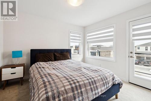 7884 Seabiscuite Drive, Niagara Falls, ON - Indoor Photo Showing Bedroom