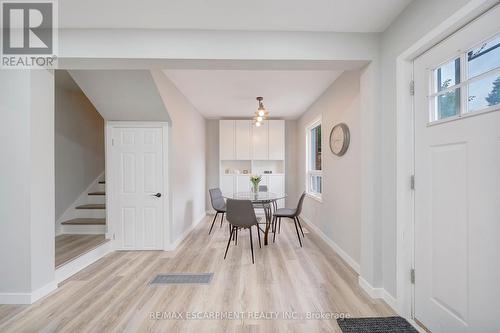 98 Cope Street, Hamilton, ON - Indoor Photo Showing Dining Room