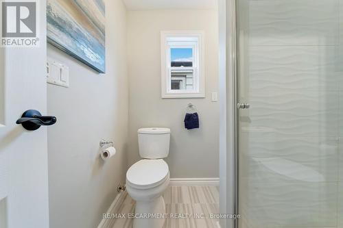 98 Cope Street, Hamilton, ON - Indoor Photo Showing Bathroom