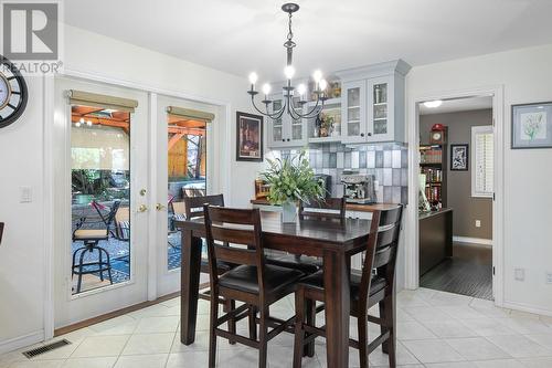 942 Stikine Court, Kelowna, BC - Indoor Photo Showing Dining Room