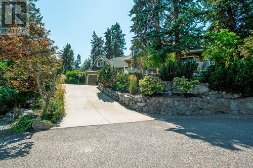 942 Stikine Court, Kelowna, BC - Outdoor