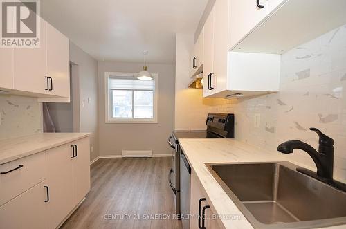 1018 Tanguay Court, Ottawa, ON - Indoor Photo Showing Kitchen