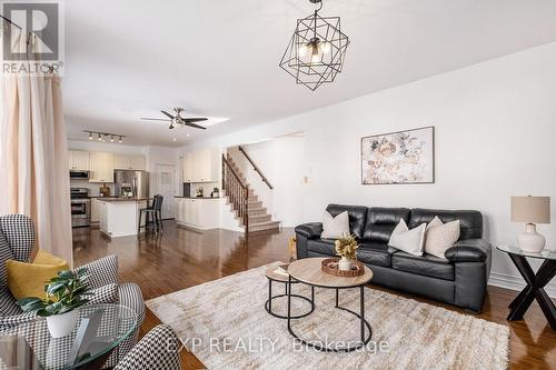 2174 Sunset Cove Circle, Ottawa, ON - Indoor Photo Showing Living Room