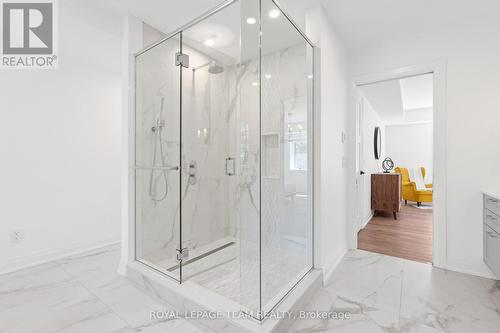 320 Hillcrest Road, Ottawa, ON - Indoor Photo Showing Bathroom