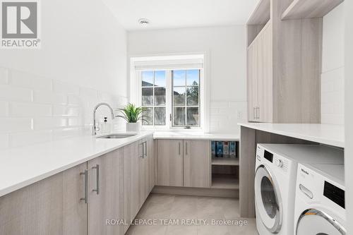 320 Hillcrest Road, Ottawa, ON - Indoor Photo Showing Laundry Room