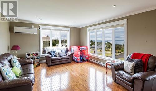 15 Everest Street, Paradise, NL - Indoor Photo Showing Living Room