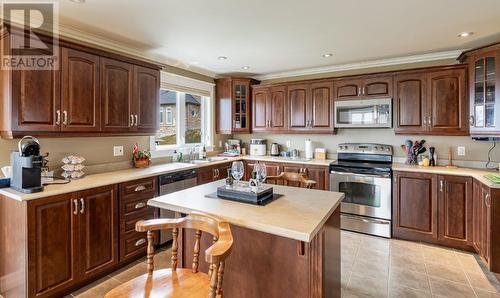 15 Everest Street, Paradise, NL - Indoor Photo Showing Kitchen