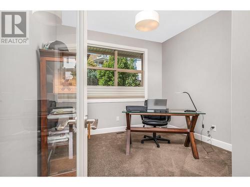 Main floor office/bedroom - 3812 Terrapin Place, Vernon, BC - Indoor Photo Showing Office