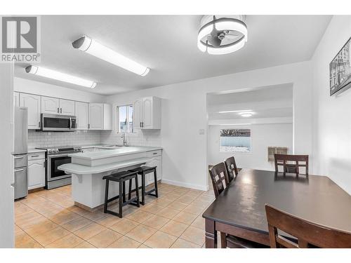 1505 Westlynn Drive, Kamloops, BC - Indoor