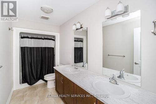 249 Louise Street, Welland, ON - Indoor Photo Showing Bathroom