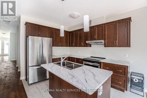 249 Louise Street, Welland, ON - Indoor Photo Showing Kitchen With Double Sink