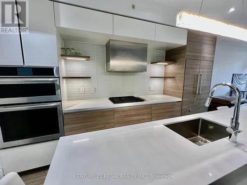 19 - 50 Havelock Street, Toronto, ON - Indoor Photo Showing Kitchen