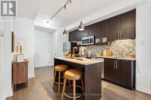 808 - 1171 Queen Street W, Toronto, ON - Indoor Photo Showing Kitchen With Upgraded Kitchen