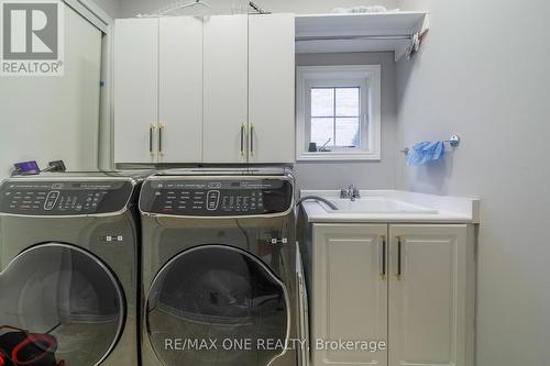 350 Via Romano Boulevard, Vaughan, ON - Indoor Photo Showing Laundry Room