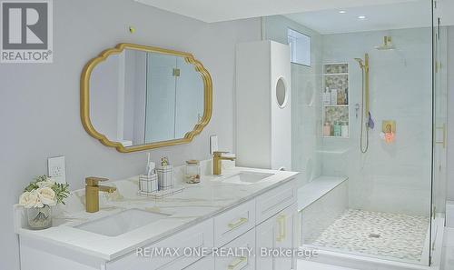 350 Via Romano Boulevard, Vaughan, ON - Indoor Photo Showing Bathroom