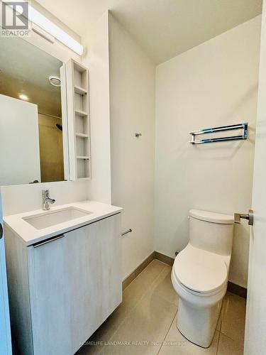 3505 - 7890 Jane Street, Vaughan, ON - Indoor Photo Showing Bathroom