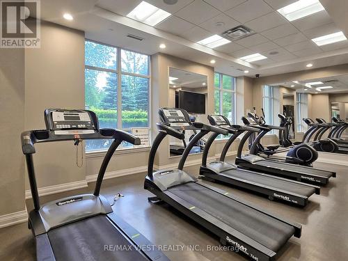 1716 - 9255 Jane Street, Vaughan, ON - Indoor Photo Showing Gym Room