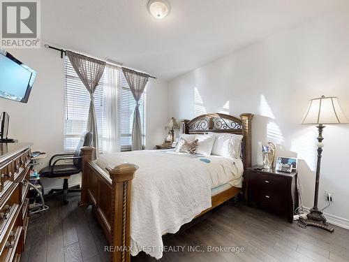 1716 - 9255 Jane Street, Vaughan, ON - Indoor Photo Showing Bedroom