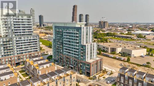 1106 - 60 Honeycrisp Crescent, Vaughan, ON - Outdoor With View