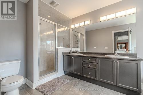 35 Royal Park Boulevard, Barrie, ON - Indoor Photo Showing Bathroom