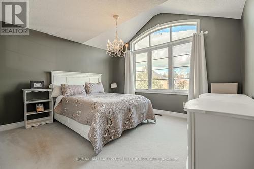 35 Royal Park Boulevard, Barrie, ON - Indoor Photo Showing Bedroom