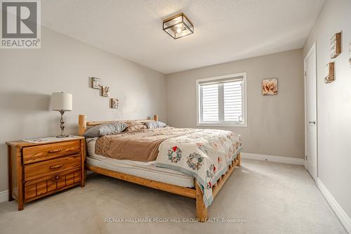 35 Royal Park Boulevard, Barrie, ON - Indoor Photo Showing Bedroom