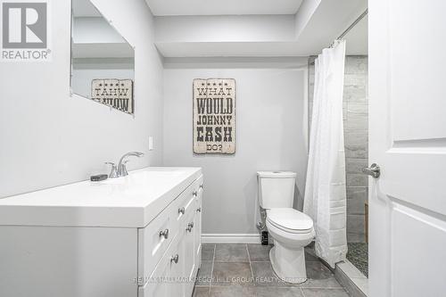 35 Royal Park Boulevard, Barrie, ON - Indoor Photo Showing Bathroom