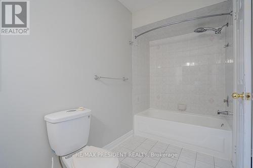 5880 Chorley Place, Mississauga, ON - Indoor Photo Showing Bathroom