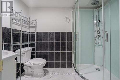 5880 Chorley Place, Mississauga, ON - Indoor Photo Showing Bathroom