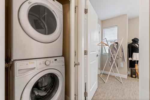 48-2490 Tuscany Drive, West Kelowna, BC - Indoor Photo Showing Laundry Room