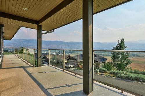 528 Trillium Way, Kamloops, BC - Outdoor With Body Of Water With View With Exterior